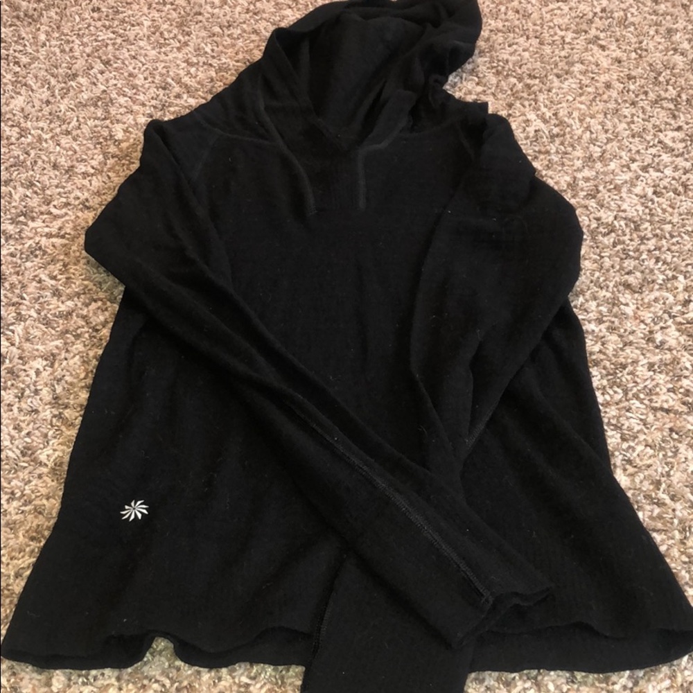 Women’s black Medium Athleta pullover
